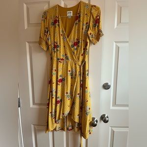 Women’s size 6, UK 10 Joanie Savannah Floral Wrap Dress EUC